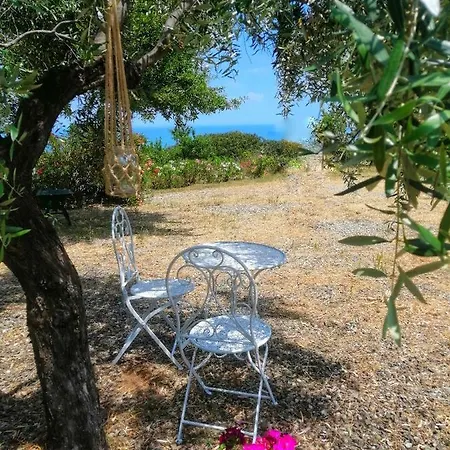 Una Finestra Sul Mare Rocca Imperiale Exterior foto